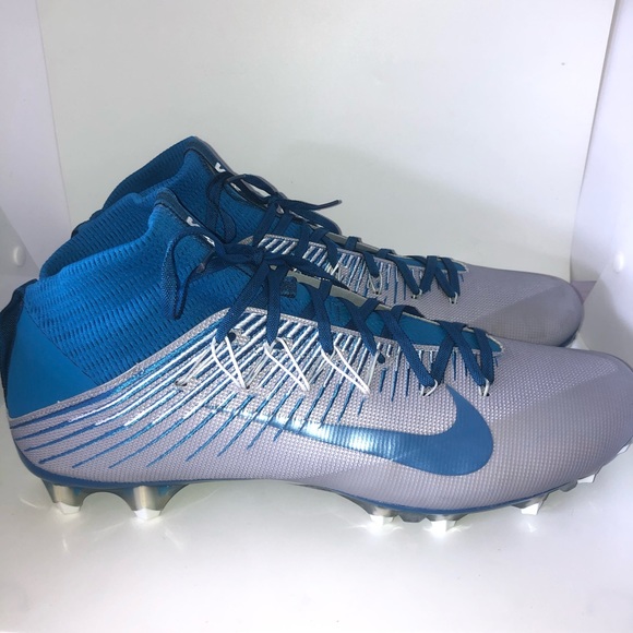 Nike Football Cleats - Picture 4 of 5